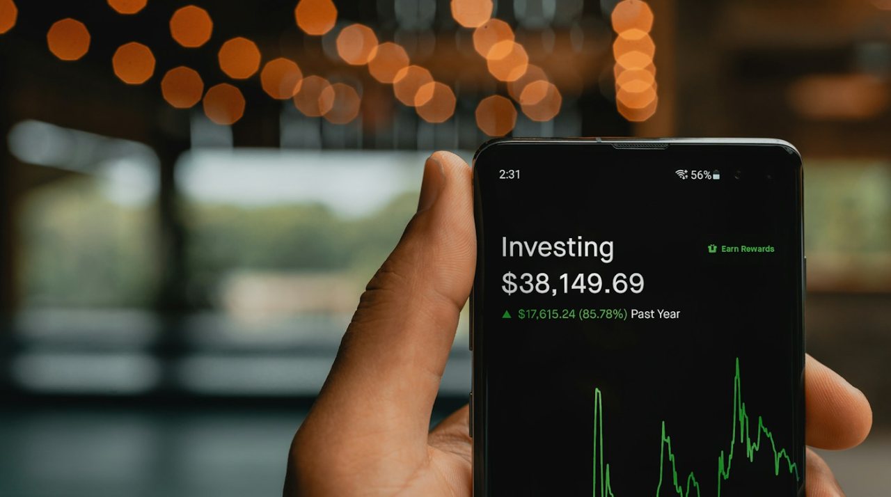 InvestAZ PRO treydinq tətbiqi investorlara təqdim edildi